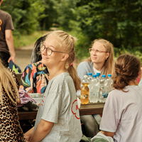 "AFbJ_Gruppenstunde_draußen.jpg"